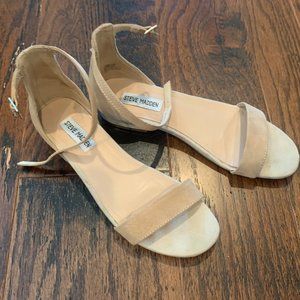 Steve Madden flat sandals